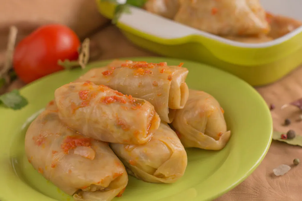 Голубцы в мультиварке с фаршем и рисом