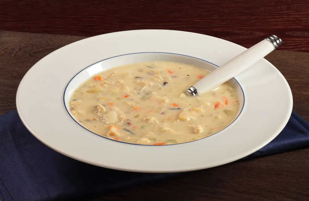 Куриный бульон с грибами и плавленым сыром