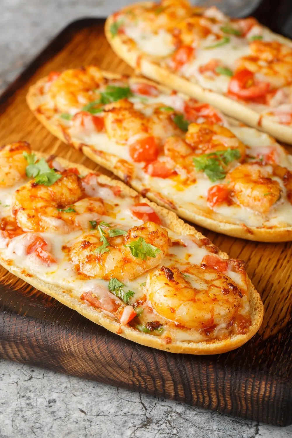 Горячая закуска в багете