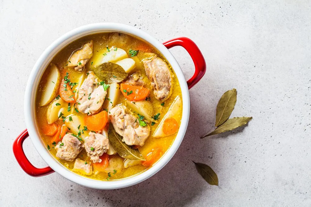 Курица тушеная с овощами