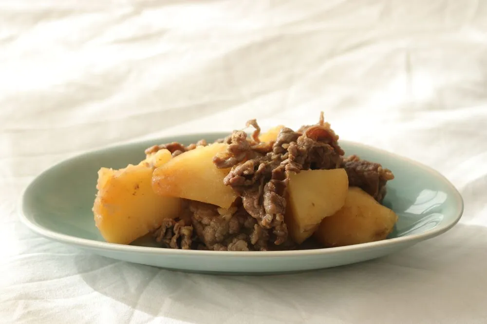 Картошка с тушенкой